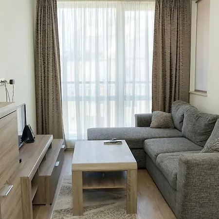 The Bright And Modern 2-bdr In Daire Varna
